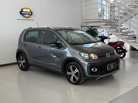 VOLKSWAGEN UP 1.0 170 TSI TOTAL FLEX XTREME 4P MANUAL